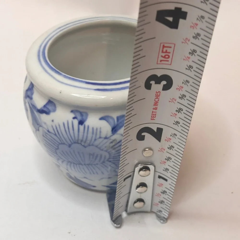 Blue White Porcelain Ginger‎ Jar Floral Design Small Pot Container